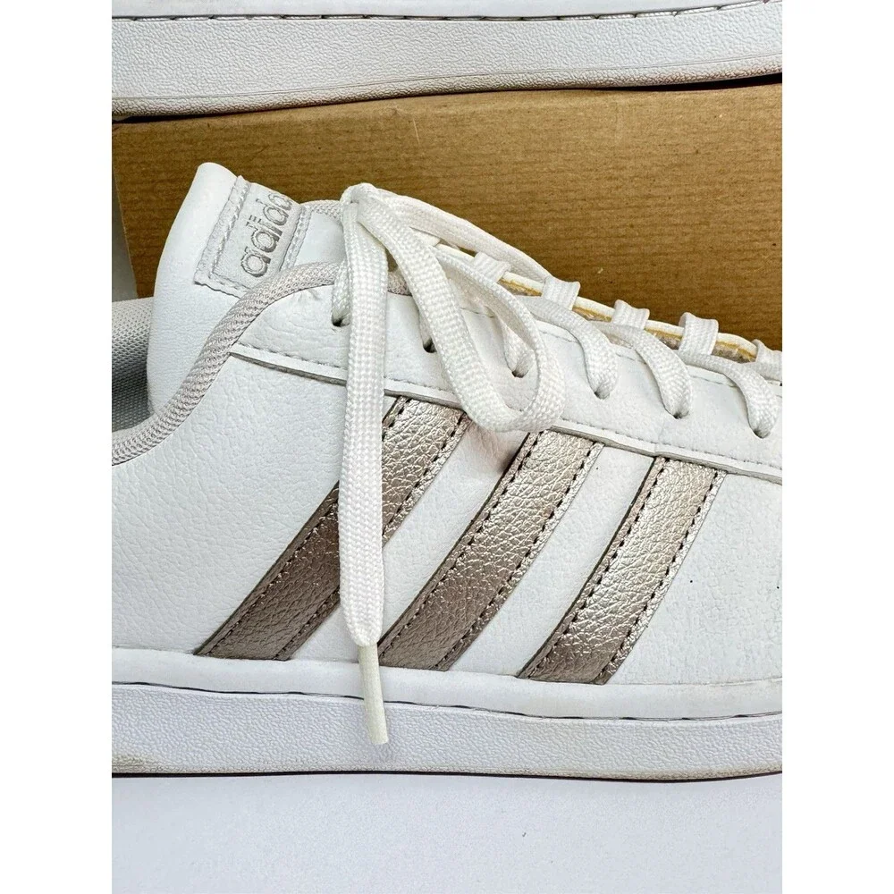 ADIDAS Grand Court White Platinum Metallic Lace Up Sneakers Women Size 10 (Bx 5)